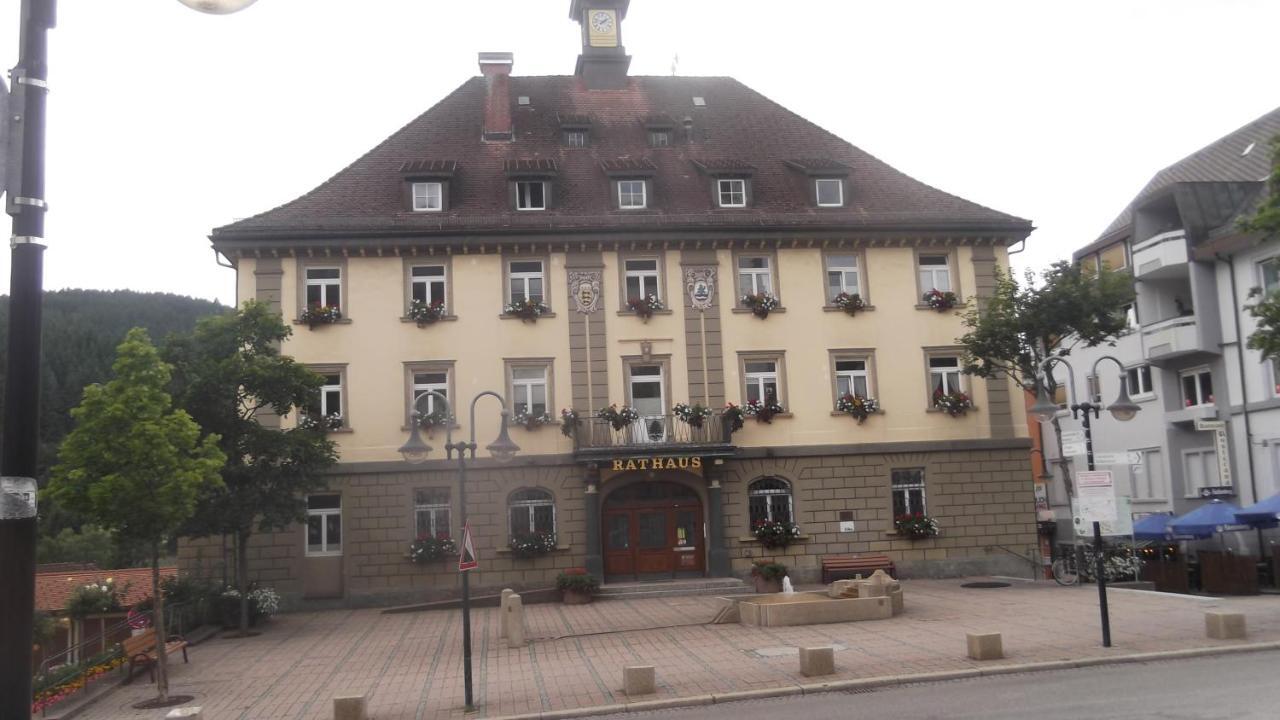 Hotel Neustadter Hof Titisee-Neustadt Bagian luar foto