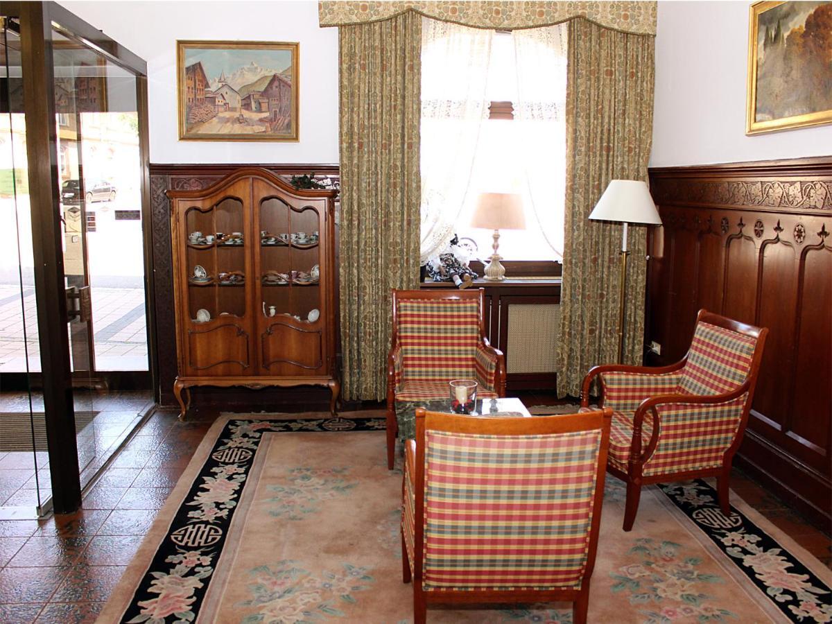 Hotel Neustaedter Hof Titisee-Neustadt Bagian luar foto