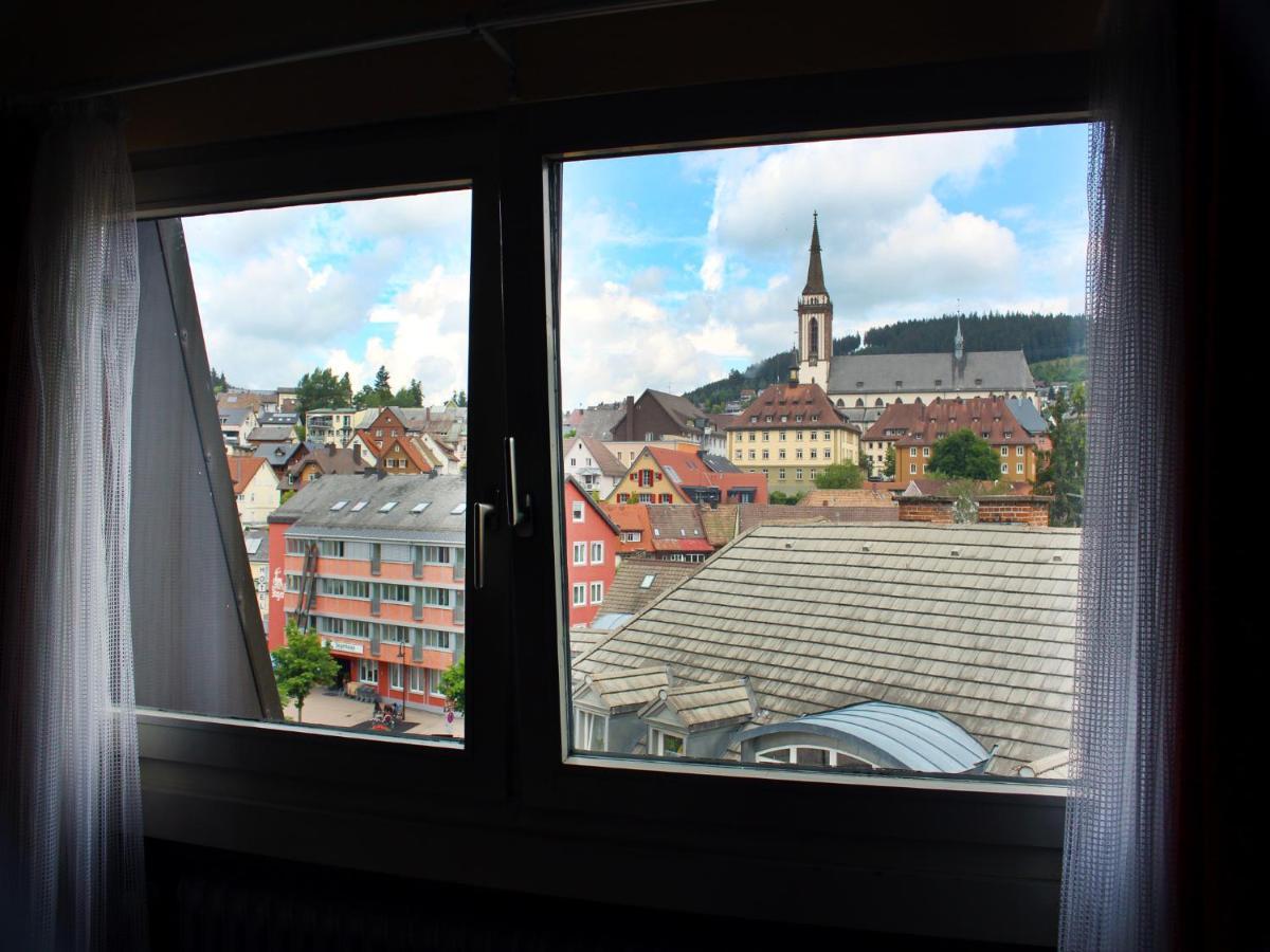 Hotel Neustadter Hof Titisee-Neustadt Bagian luar foto