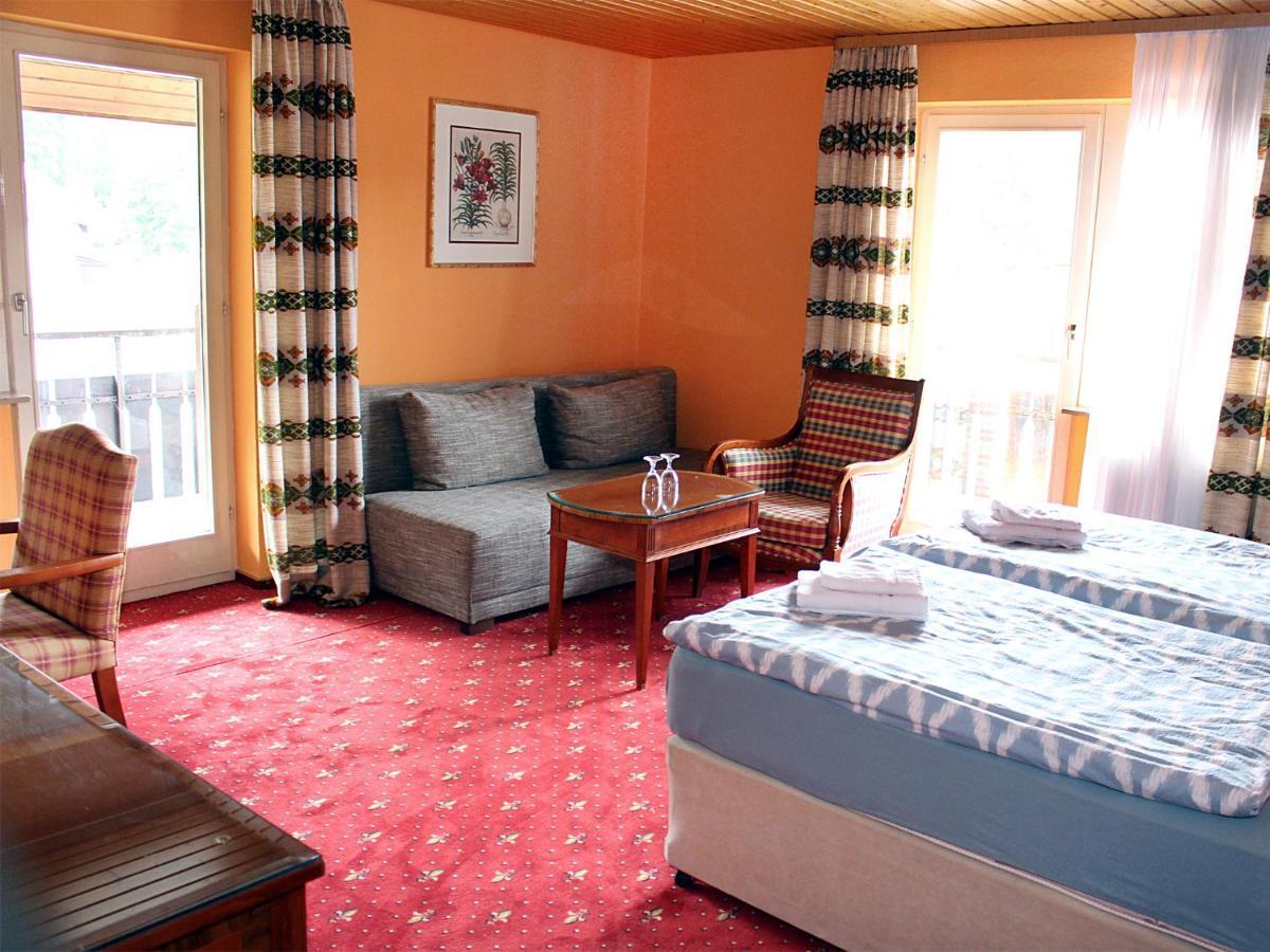 Hotel Neustaedter Hof Titisee-Neustadt Bagian luar foto