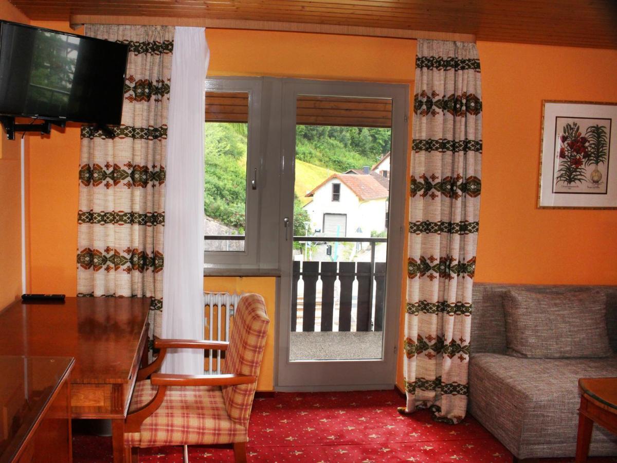 Hotel Neustaedter Hof Titisee-Neustadt Bagian luar foto